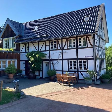 Fachwerkhaus Am Waldesrand Villa โซลิงเงน ภายนอก รูปภาพ