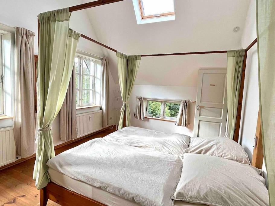 Fachwerkhaus Am Waldesrand Villa โซลิงเงน ภายนอก รูปภาพ